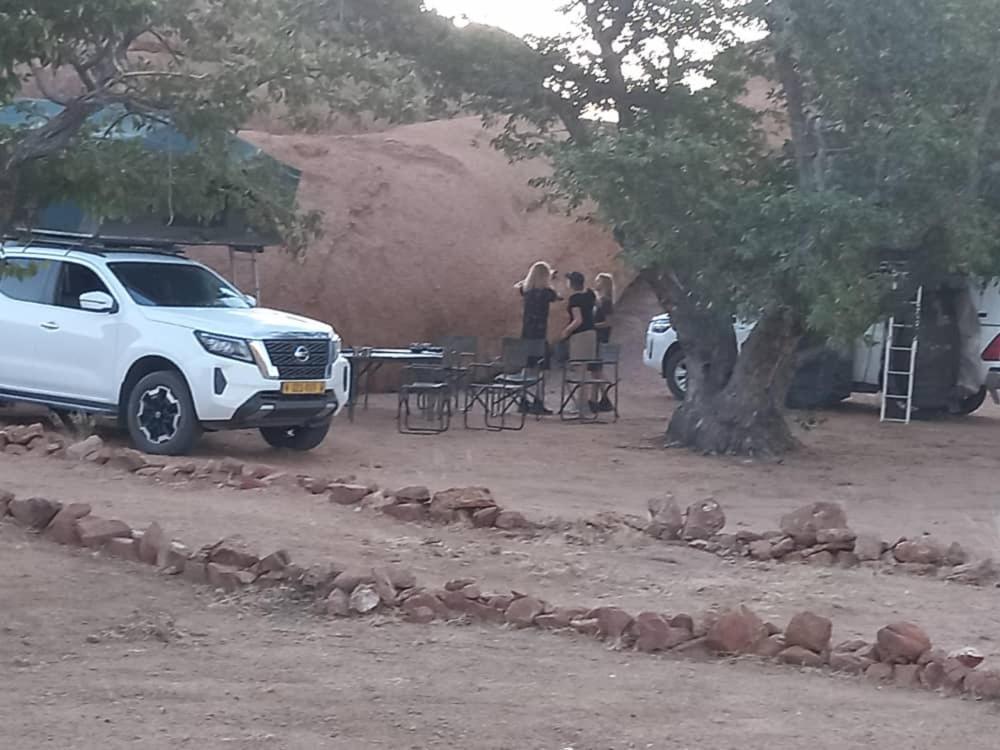 Ozohere Campsite And Himba Village Uis Exterior photo